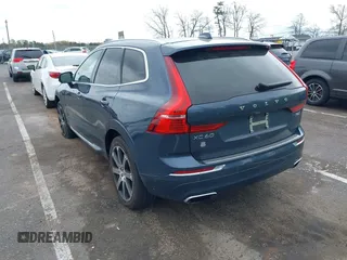 2020 Volvo XC60 Inscription with VIN YV4A22RLXL1587598, listed as a IAAI auction lot 42081511 with 54,008 mi miles and . Bid and sale history available at DreamBid. Image 3.