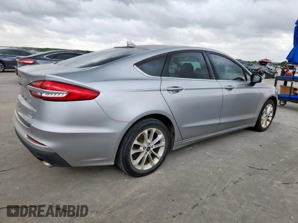 2020 Ford Fusion SE with VIN 3FA6P0HD4LR224878, listed as a Copart auction lot 61371885 with 68,129 mi miles and Clean title. Bid and sale history available at DreamBid. Image 3.