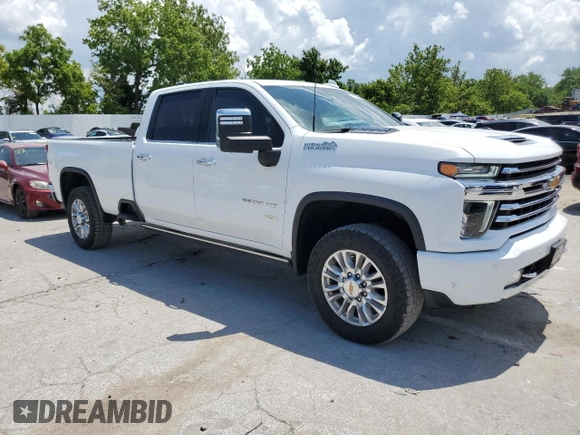2022 Chevrolet Silverado 3500HD High Country with VIN 1GC4YVEY4NF305429, listed as a Copart auction lot 64597785 with 117,583 mi miles and Clean title. Bid and sale history available at DreamBid. Image 4.