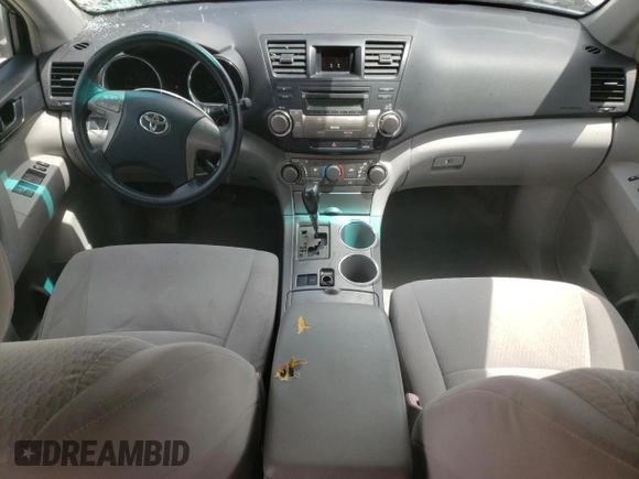 2009 Toyota Highlander with VIN JTEDS41A292085513, listed as a Copart auction lot 61062295 with 97,773 mi miles and Salvage title. Bid and sale history available at DreamBid. Image 8.