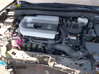 2021 Lexus UX 250h z VIN JTHP9JBH2M2048461, wystawiony jako IAAI lot #42017871 z przebiegiem 56 537 mil mil oraz . Historia ofert i sprzedaży dostępna na DreamBid. Obrazek 10.