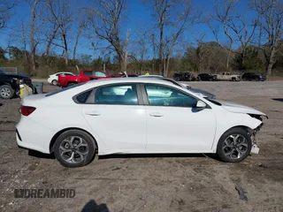 2021 Kia Forte LXS with VIN 3KPF24ADXME322994, listed as a IAAI auction lot 41737723 with 115,226 mi miles. Bid and sale history available at carsss.com. Image 13.