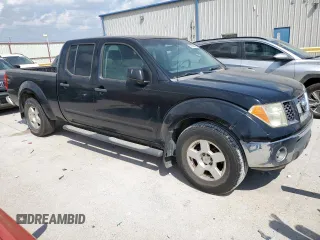 2007 Nissan Frontier SE z VIN 1N6AD09U07C455080, wystawiony jako Copart lot #50559445 z przebiegiem 134 728 mil mil oraz Czysty tytuł • Clean title. Historia ofert i sprzedaży dostępna na DreamBid. Obrazek 4.