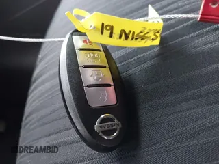 2019 Nissan Sentra SV z VIN 3N1AB7AP0KL609147, wystawiony jako IAAI lot #38680280 z przebiegiem 49 641 mil mil oraz . Historia ofert i sprzedaży dostępna na DreamBid. Obrazek 11.