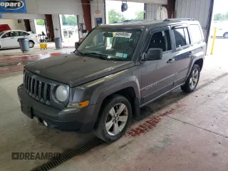 2014 Jeep Patriot Latitude z VIN 1C4NJRFB4ED762506, wystawiony jako Copart lot #64048495 z przebiegiem 123 940 mil mil oraz Szkoda całkowita • Salvage title. Historia ofert i sprzedaży dostępna na DreamBid. Obrazek 1.