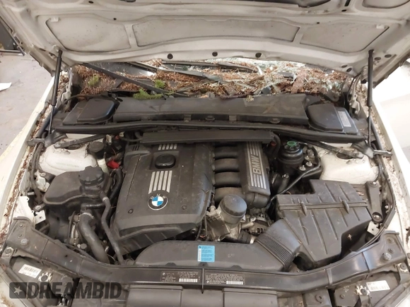 2011 BMW 3 Series 328i with VIN WBAPH5C55BA442391, listed as a IAAI auction lot 41807148 with Not Provided miles and . Bid and sale history available at carsss.com. Image 10.