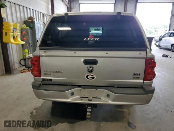 2008 Dodge Dakota SLT with VIN 1D7HE48N28S506012, listed as a Copart auction lot 63875014 with 121,562 mi miles and Salvage title. Bid and sale history available at DreamBid. Image 6.