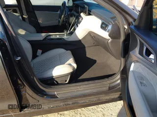2022 Genesis G70 3.3T z VIN KMTG54TE7NU088285, wystawiony jako IAAI lot #41212753 z przebiegiem 30 024 mil mil oraz . Historia ofert i sprzedaży dostępna na DreamBid. Obrazek 5.