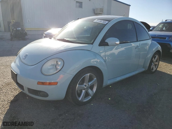 2010 Volkswagen New Beetle Coupe with VIN 3VWRG3AGXAM036824, listed as a Copart auction lot 49136755 with 72,442 mi miles and Salvage Title. Bid and sale history available at carsss.com. Image 1.