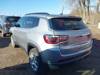 2022 Jeep Compass Latitude Lux с VIN 3C4NJDFB0NT171103, выставлен на аукционе IAAI как лот 41857327 с пробегом 17 940 миль миль и . История ставок и продаж доступна на DreamBid. Изображение 3.