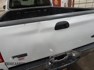 1998 Ford F-150 с VIN 1FTRX18L1WKB99239, выставлен на аукционе IAAI как лот 41987823 с пробегом 217 930 миль миль и . История ставок и продаж доступна на DreamBid. Изображение 17.