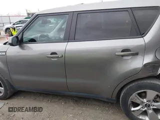 2017 Kia Soul with VIN KNDJN2A28H7495553, listed as a IAAI auction lot 40974023 with 110,407 mi miles. Bid and sale history available at carsss.com. Image 15.