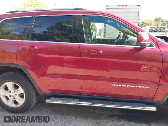 2014 Jeep Grand Cherokee Altitude with VIN 1C4RJFAG3EC477952, listed as a IAAI auction lot 40446154 with 35,573 mi miles. Bid and sale history available at carsss.com. Image 13.