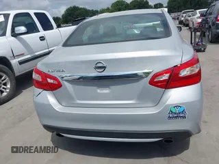 2016 Nissan Altima S z VIN 1N4AL3AP7GN349989, wystawiony jako IAAI lot #42074440 z przebiegiem 123 059 mil mil oraz . Historia ofert i sprzedaży dostępna na DreamBid. Obrazek 16.