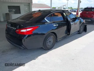 2017 Nissan Altima SV z VIN 1N4AL3AP4HC197439, wystawiony jako IAAI lot #42464354 z przebiegiem 163 406 mil mil oraz . Historia ofert i sprzedaży dostępna na DreamBid. Obrazek 4.