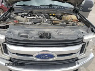 2018 Ford F-250 XL z VIN 1FT7W2BT6JEC77708, wystawiony jako Copart lot #56562595 z przebiegiem 141 567 mil mil oraz Szkoda całkowita • Salvage title. Historia ofert i sprzedaży dostępna na DreamBid. Obrazek 11.