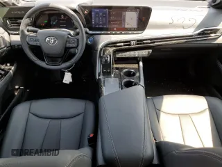 2022 Toyota Mirai XLE с VIN JTDAAAAA6NA006563, выставлен на аукционе Copart как лот 65647213 с пробегом 8 781 миль миль и . История ставок и продаж доступна на DreamBid. Изображение 8.