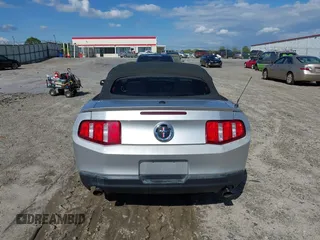 2011 Ford Mustang V6 with VIN 1ZVBP8EM6B5112240, listed as a IAAI auction lot 42030995 with 191,205 mi miles and . Bid and sale history available at carsss.com. Image 16.