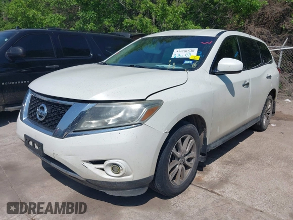 2015 Nissan Pathfinder S with VIN 5N1AR2MN7FC613554, listed as a IAAI auction lot 42050540 with 204,211 mi miles and . Bid and sale history available at DreamBid. Image 2.