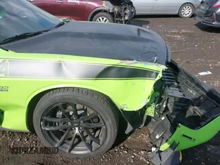 2023 Dodge Challenger R/T Scat Pack z VIN 2C3CDZFJ5PH527693, wystawiony jako IAAI lot #41428982 z przebiegiem 11 739 mil mil oraz . Historia ofert i sprzedaży dostępna na DreamBid. Obrazek 17.