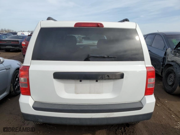 2014 Jeep Patriot Sport with VIN 1C4NJPBBXED925234, listed as a Copart auction lot 49103615 with 157,396 mi miles and Salvage Title. Bid and sale history available at carsss.com. Image 6.
