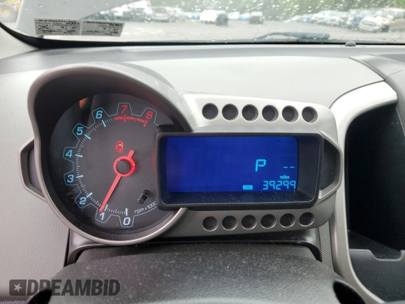 2015 Chevrolet Sonic LT with VIN 1G1JC5SG2F4212010, listed as a Copart auction lot 58732505 with 39,299 mi miles and Salvage title. Bid and sale history available at DreamBid. Image 9.