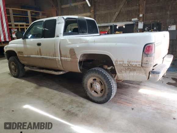 2002 Dodge 2500 z VIN 3B7KF236X2M256911, wystawiony jako Copart lot #51001775 z przebiegiem 208 199 mil mil oraz Tytuł czysty. Historia ofert i sprzedaży dostępna na DreamBid. Obrazek 2.