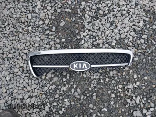 2005 Kia Sedona LX with VIN KNDUP132X56742698, listed as a IAAI auction lot 41637967 with 118,346 mi miles. Bid and sale history available at carsss.com. Image 12.