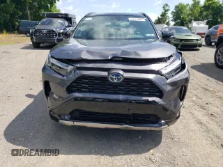 2024 Toyota RAV4 Hybrid XSE with VIN 2T3E6RFV5RW071652, listed as a Copart auction lot 63261855 with 16,112 mi miles and Clean title. Bid and sale history available at DreamBid. Image 5.