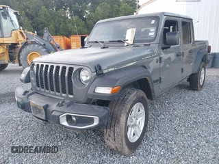 2023 Jeep Gladiator Sport S с VIN 1C6HJTAG0PL534130, выставлен на аукционе IAAI как лот 42842561 с пробегом 60 635 миль миль и . История ставок и продаж доступна на DreamBid. Изображение 2.