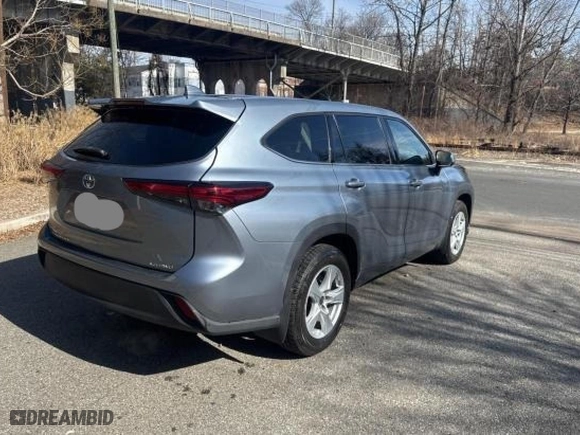 2021 Toyota Highlander L with VIN 5TDBZRBH5MS094921, listed as a Copart auction lot 46280235 with 51,882 mi miles and Clean Title. Bid and sale history available at carsss.com. Image 4.