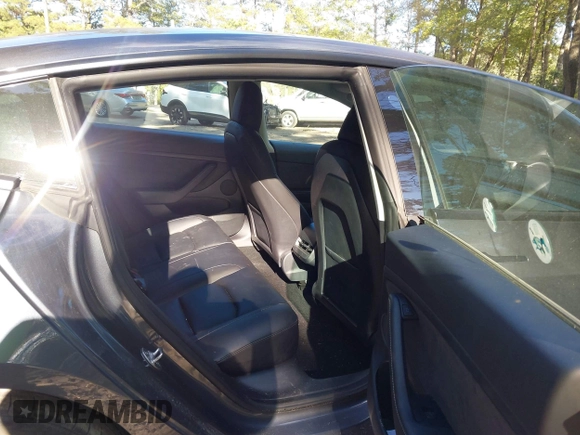 2022 Tesla Model 3 Performance with VIN 5YJ3E1EC7NF329679, listed as a IAAI auction lot 40555901 with 32,552 mi miles and . Bid and sale history available at DreamBid. Image 8.