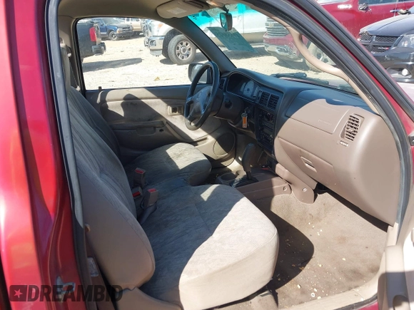 2001 Toyota Tacoma z VIN 5TENL42NX1Z834906, wystawiony jako IAAI lot #41658625 z przebiegiem 267 009 mil mil oraz . Historia ofert i sprzedaży dostępna na DreamBid. Obrazek 5.