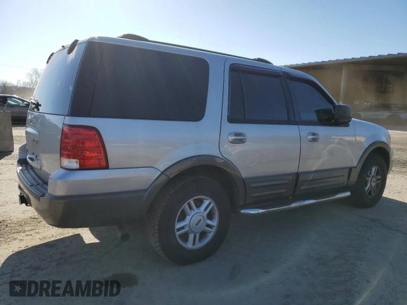 2004 Ford Expedition XLT with VIN 1FMFU16W24LA90624, listed as a Copart auction lot 52452175 with 215,224 mi miles and Clean title. Bid and sale history available at DreamBid. Image 3.