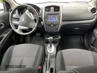 2019 Nissan Versa SV z VIN 3N1CN7AP4KL853965, wystawiony jako Copart lot #56391665 z przebiegiem 118 394 mil mil oraz Czysty tytuł • Clean title. Historia ofert i sprzedaży dostępna na DreamBid. Obrazek 9.