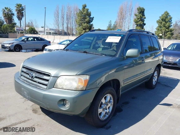 2004 Toyota Highlander with VIN JTEEP21A640056420, listed as a IAAI auction lot 41759494 with 299,800 mi miles. Bid and sale history available at carsss.com. Image 6.