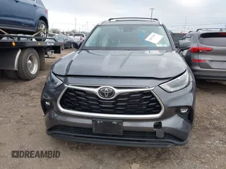 2023 Toyota Highlander L z VIN 5TDKDRBH7PS044010, wystawiony jako IAAI lot #42072483 z przebiegiem 21 655 mil mil oraz . Historia ofert i sprzedaży dostępna na DreamBid. Obrazek 12.