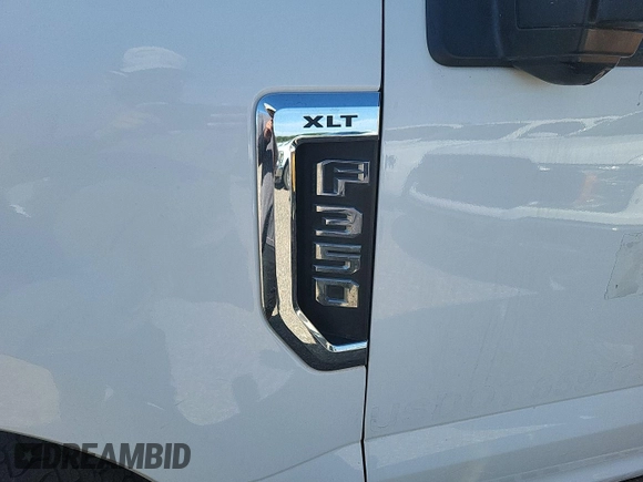 2019 Ford F-350 Platinum with VIN 1FT7W3B60KEF59599, listed as a IAAI auction lot 42677821 with 125,789 mi miles and . Bid and sale history available at DreamBid. Image 6.
