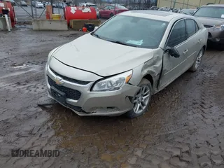 2015 Chevrolet Malibu LT with VIN 1G11C5SL5FF215601, listed as a IAAI auction lot 41716708 with 152,802 mi miles and . Bid and sale history available at DreamBid. Image 2.