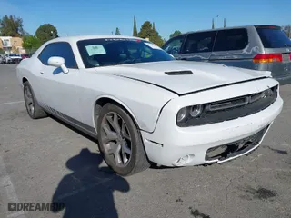 2015 Dodge Challenger SXT Plus with VIN 2C3CDZBG9FH717750, listed as a IAAI auction lot 41797958 with 189,139 mi miles. Bid and sale history available at carsss.com. Image 1.
