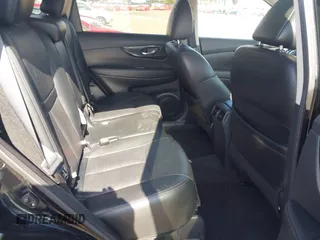 2019 Nissan Rogue SL with VIN 5N1AT2MT1KC833220, listed as a IAAI auction lot 42179936 with 82,232 mi miles and . Bid and sale history available at DreamBid. Image 8.