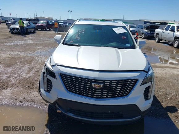 2020 Cadillac XT4 FWD Premium Luxury with VIN 1GYFZCR45LF138622, listed as a IAAI auction lot 41764535 with 99,079 mi miles. Bid and sale history available at carsss.com. Image 12.