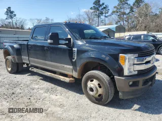 2017 Ford F-350 Lariat z VIN 1FT8W3DT9HED29396, wystawiony jako Copart lot #44615085 z przebiegiem 142 104 mil mil oraz Szkoda całkowita • Salvage title. Historia ofert i sprzedaży dostępna na DreamBid. Obrazek 4.