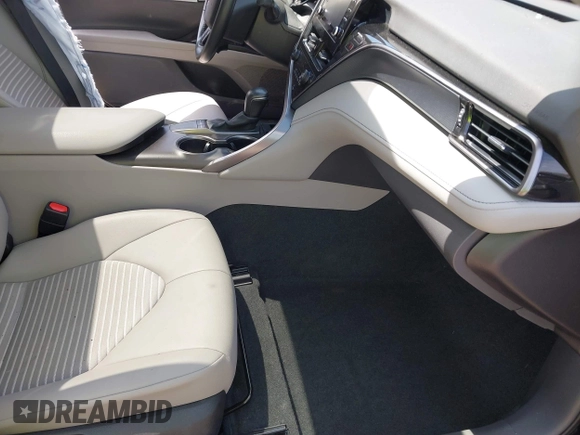 2023 Toyota Camry SE z VIN 4T1T11AK9PU721786, wystawiony jako IAAI lot #42279812 z przebiegiem 30 707 mil mil oraz . Historia ofert i sprzedaży dostępna na DreamBid. Obrazek 5.