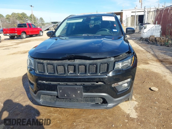 2019 Jeep Compass Altitude z VIN 3C4NJCBB1KT612989, wystawiony jako IAAI lot #41330536 z przebiegiem 145 404 mil mil oraz . Historia ofert i sprzedaży dostępna na DreamBid. Obrazek 12.