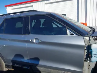 2020 Ford Explorer XLT with VIN 1FMSK7DH1LGB18321, listed as a IAAI auction lot 41339915 with 142,756 mi miles. Bid and sale history available at carsss.com. Image 14.