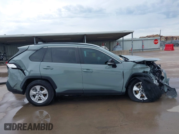 2021 Toyota RAV4 XLE with VIN 2T3P1RFV6MW216410, listed as a IAAI auction lot 42474822 with 37,503 mi miles and . Bid and sale history available at DreamBid. Image 14.