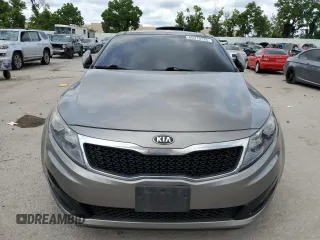 2013 Kia Optima EX with VIN 5XXGN4A77DG132051, listed as a Copart auction lot 60319735 with 200,119 mi miles and Salvage title. Bid and sale history available at DreamBid. Image 5.
