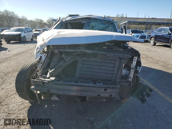 2017 Chevrolet Suburban Premier z VIN 1GNSKJKC3HR126366, wystawiony jako Copart lot #42008635 z przebiegiem Nie podano mil oraz Szkoda całkowita • Salvage title. Historia ofert i sprzedaży dostępna na DreamBid. Obrazek 5.
