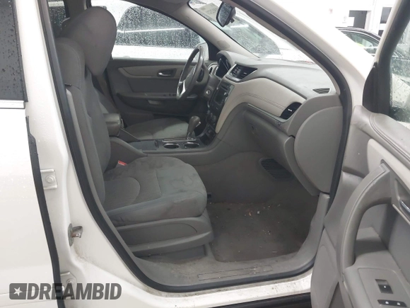 2014 Chevrolet Traverse LT with VIN 1GNKVGKDXEJ368164, listed as a IAAI auction lot 41912321 with 202,618 mi miles. Bid and sale history available at carsss.com. Image 5.